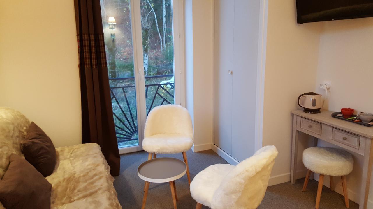 Le Pavillon Bed & Breakfast La Bourboule ภายนอก รูปภาพ
